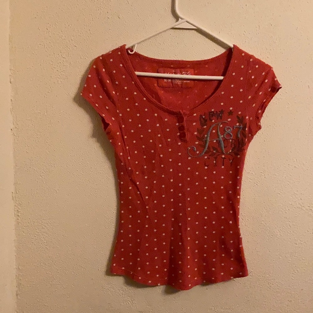 Aeropostale orange with white polka dots shirt M